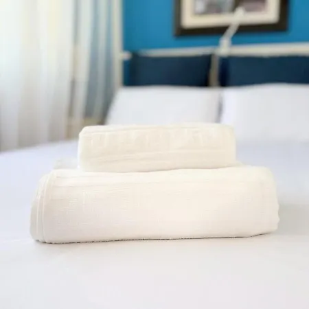 A Estrenar Con Vistas A La Playa De Levante Con Plaza De Garaje * Бенидорм