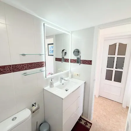 Апартаменты A Estrenar Con Vistas A La Playa De Levante Con Plaza De Garaje Бенидорм