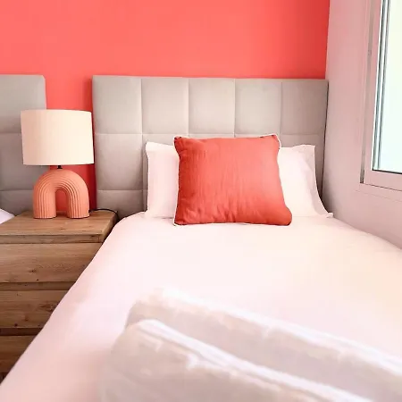 Apartamento A Estrenar Con Vistas A La Playa De Levante Con Plaza De Garaje